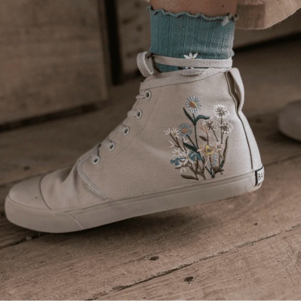 Bangs Women's Floral Embroidered High-Top Sneakers - Cream